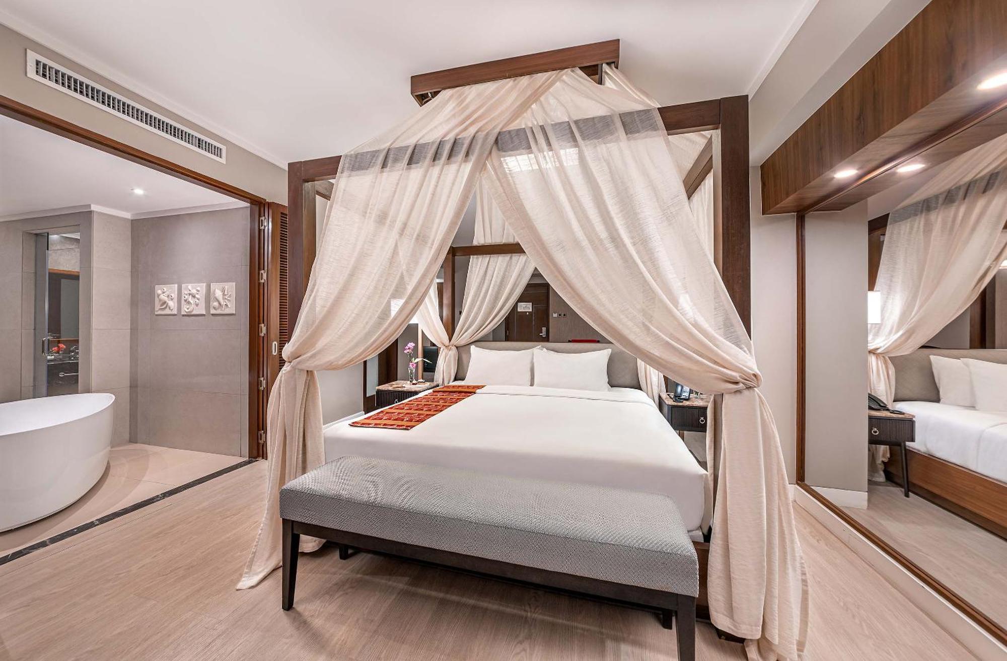 Hotel Mandarin Bay And 5*